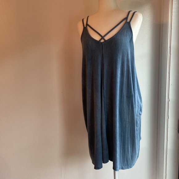 Day trip sundress with strappy top - Picture 2 of 7